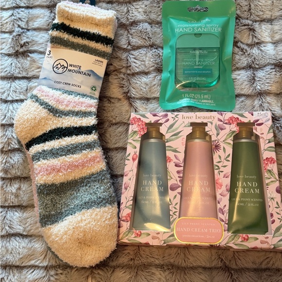 White Mountain Other - Cozy Spa Self Care Gift Bundle,NWT